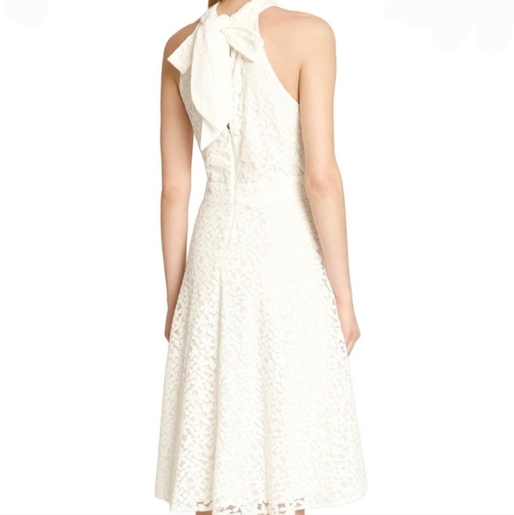 NWT Tahari Ivory Daisy Lace Fit & Flare Dress size 14 - Picture 3 of 11